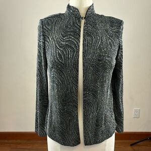 Beautiful Onyx Night brand jacket. Women’s size small.